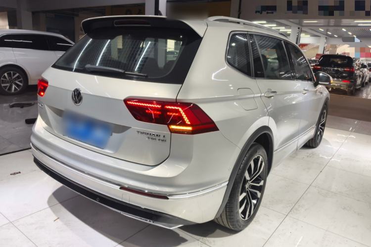 Used Volkswagen Tiguan L 2019 Restyled 330TSI Automatic Two-Wheel Drive R-Line Flagship Version China VI Standard