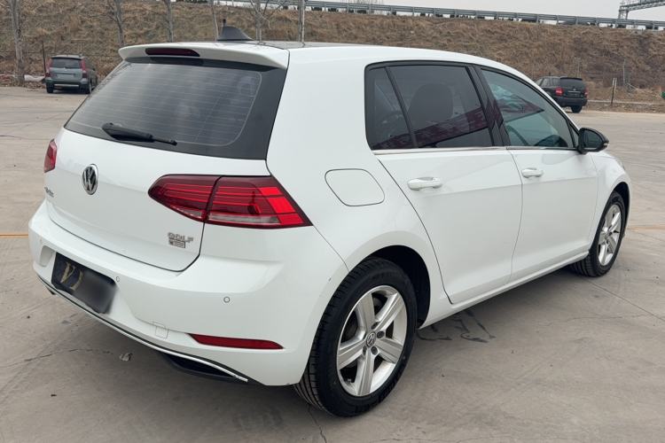 Used Volkswagen Golf 2018 1.6L Automatic Fashion Model