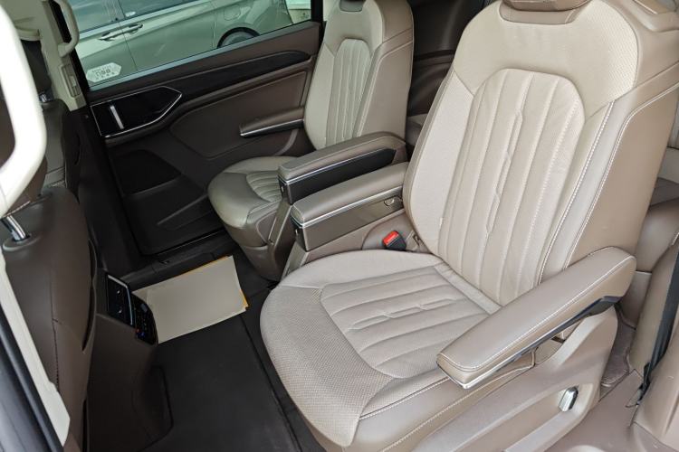 Used Volkswagen Viloran 2022 380TSI Luxury Edition