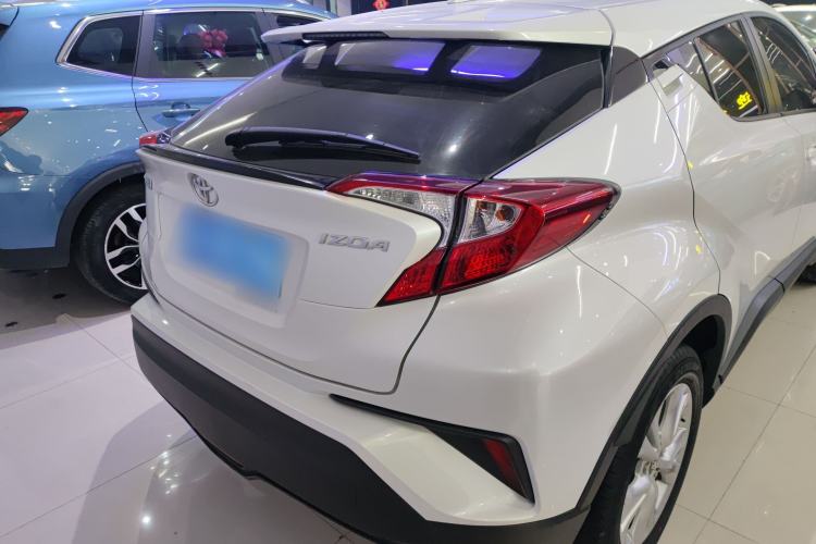 Used Toyota IZOA 2022 2.0L Yixing Version
