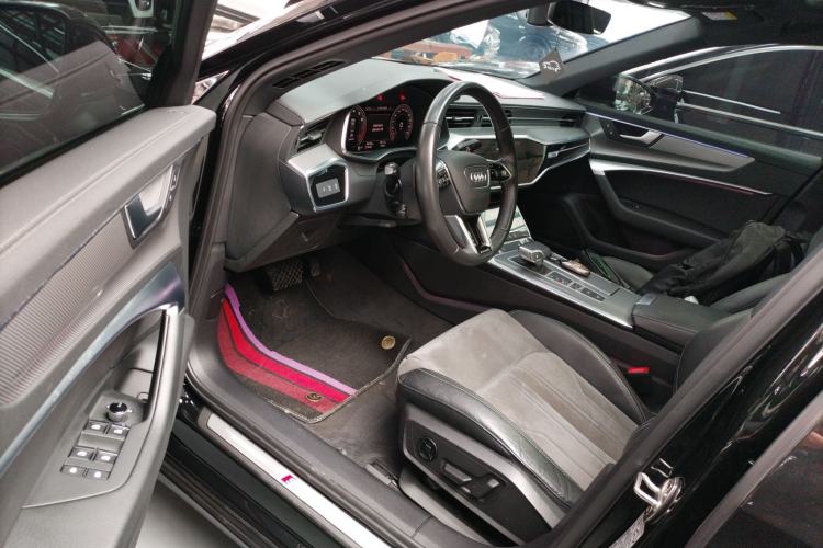 Used Audi A6L 2022 40 TFSI Luxury Dynamic Model
