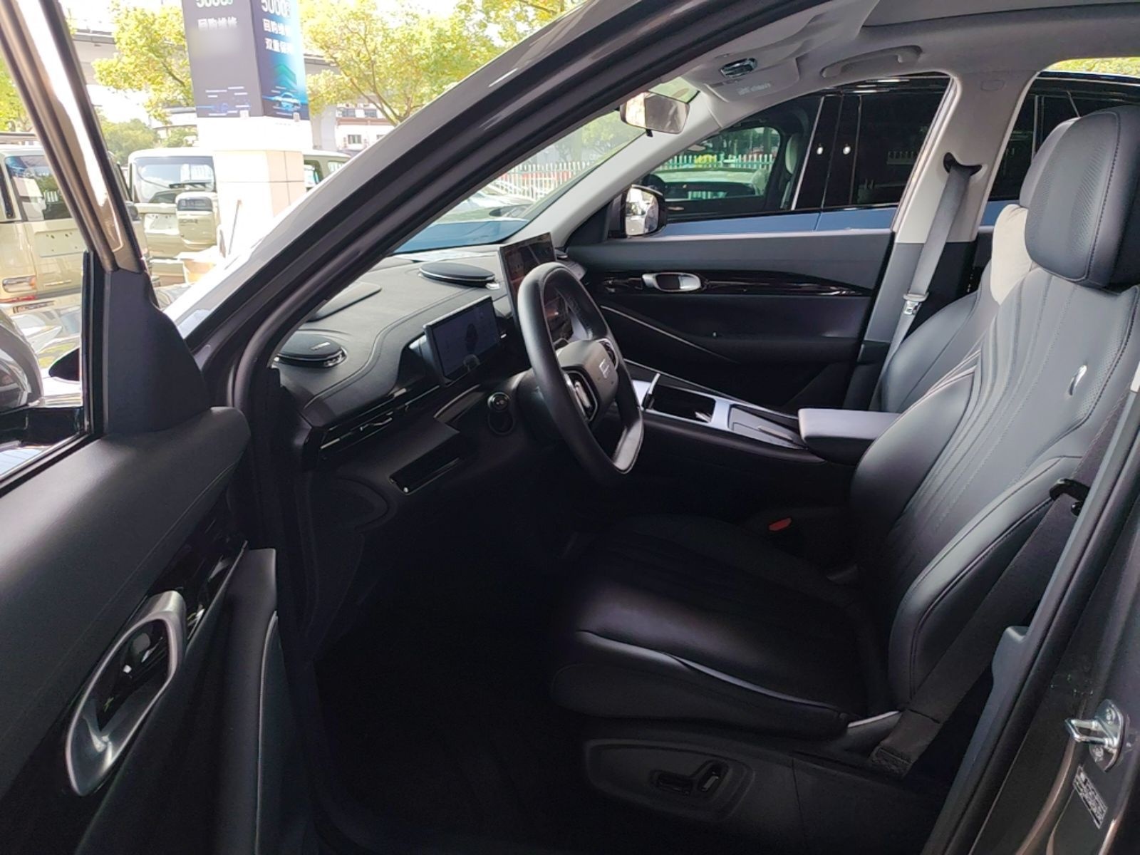 Geely Galaxy E5 2026 Model 610km Exploration+ Edition — снимка 17
