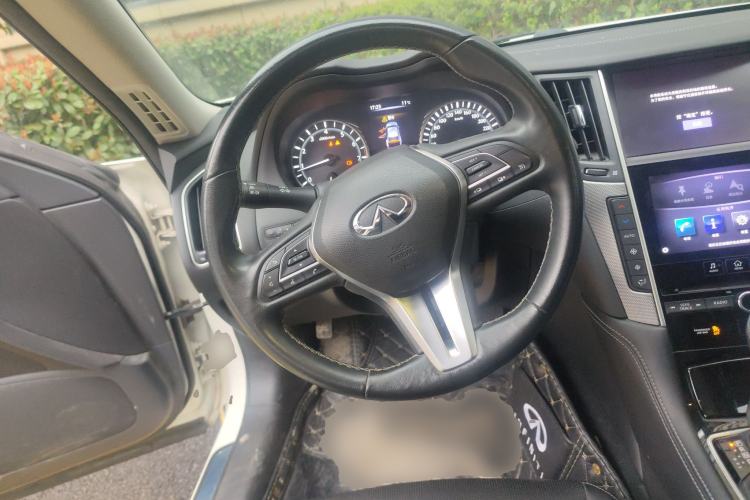 Used Infiniti Q50L 2018 2.0T Enjoyment Version China VI Standard