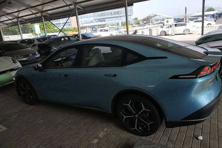 Used Deepal L07 2025 230 Ultra Qiankun Intelligent Driving ADS SE Range-Extended Version