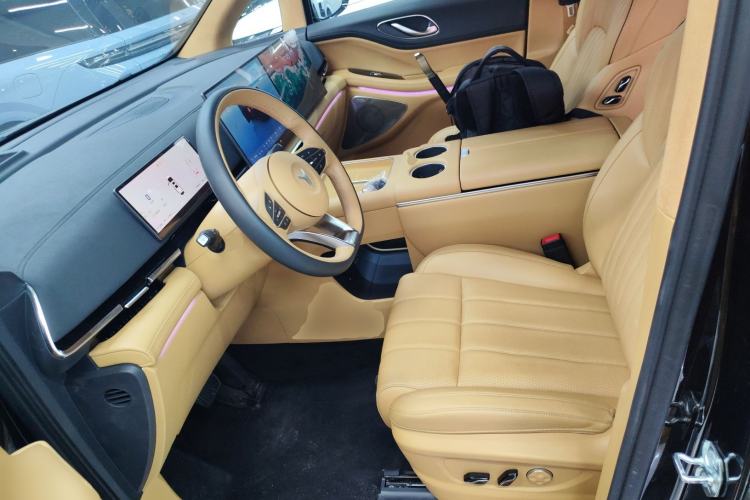 Used VOYAH Dream 2025 PHEV Four-Wheel-Drive Flagship Kunpeng Edition Left Front Seat