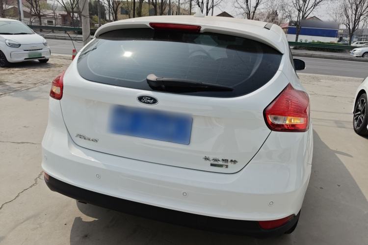 Used Ford Focus 2017 Hatchback EcoBoost 125 Automatic - Ultra-Powerful Style Edition with Smart Drive Features