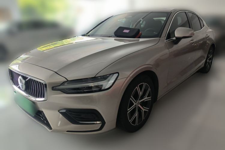 Used Volvo S60 2023 B4 Zhiyi Luxury Edition