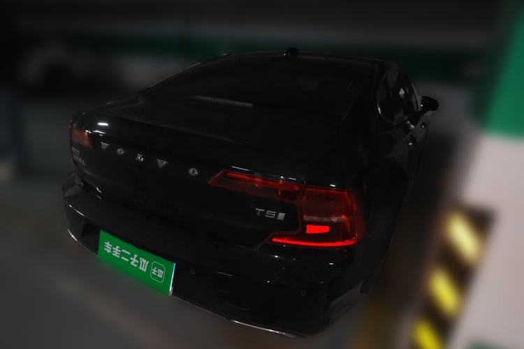Used Volvo S90 2019 T5 Zhiyi Edition Rear Right 45 Deg