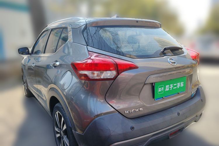 Used Nissan Kicks 2018 1.5L CVT Smart Connect Luxury Edition
