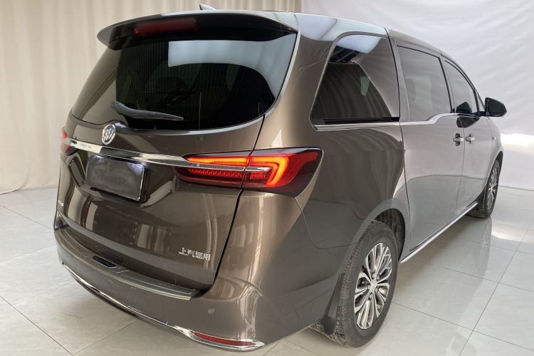 Used Buick GL8 2023 Facelifted Land Cruiser Executive Luxury Version Exterior 5