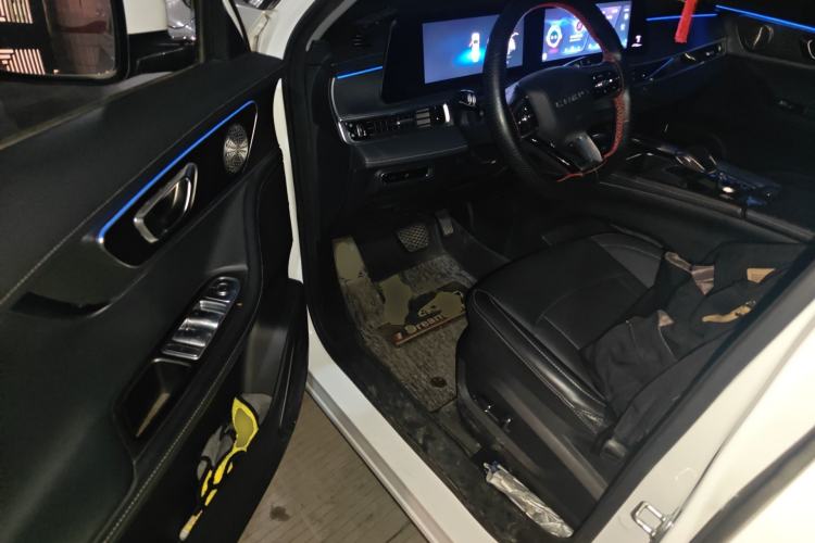 Used Chery Tiggo 8 PRO 2022 390T Two-Wheel Drive Sky Dome Edition 5 Seats Driver Seat