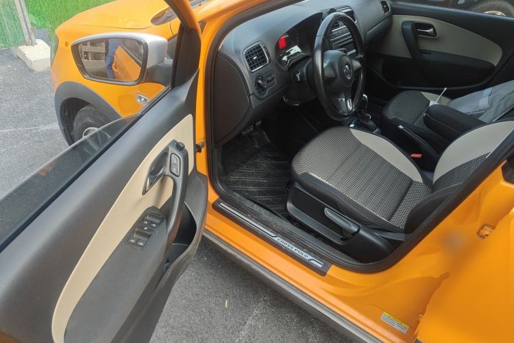 Used Volkswagen Polo 2012 1.6L Cross Polo Automatic Transmission