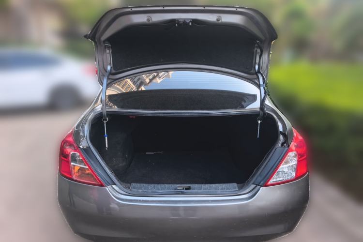 Used Nissan Sunny 2011 1.5XL Manual Deluxe Edition
