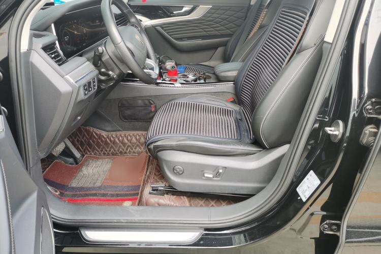 Used Hongqi HS5 2022 Facelifted Version 2.0T Smart Connect Flagship All-Wheel-Drive Edition
