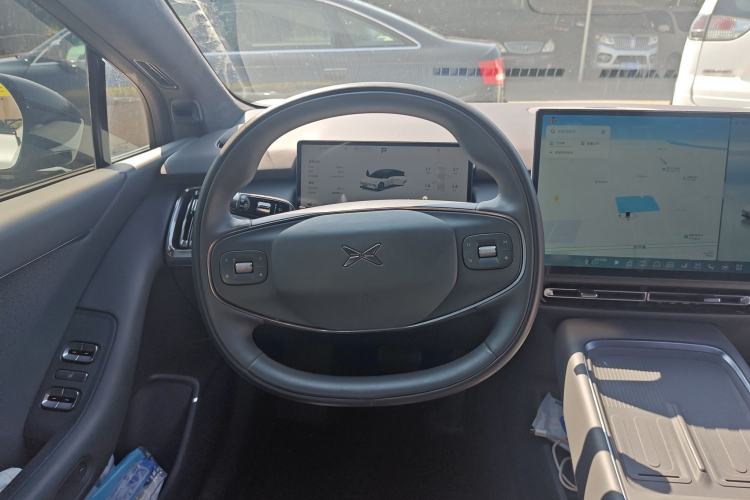 Used XPeng P7+ 2024 Long-Range Max Steering Wheel