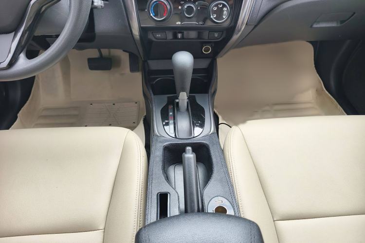 Used Honda Greiz 2016 1.5L CVT Classic Edition
