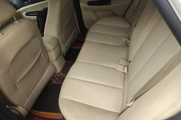 Used Changan Eado 2015 1.6L Manual Luxury Model China V Standard
