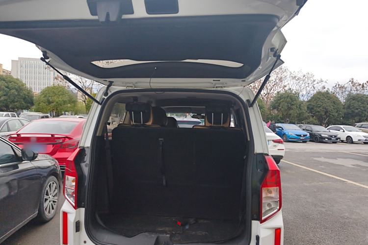 Used Wuling Hongguang PLUS 2019 1.5T Manual Comfort Version 7 Seats
