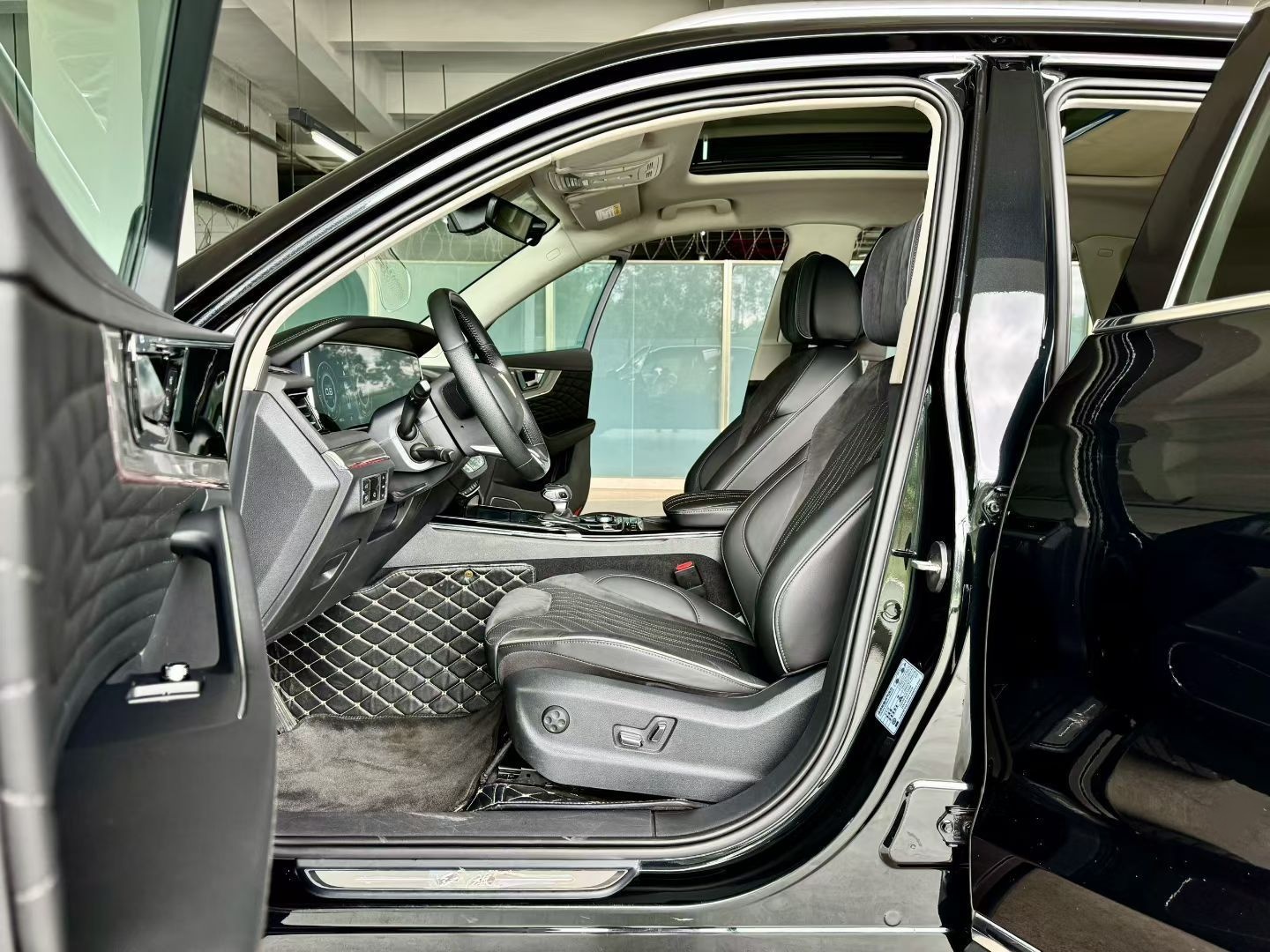 Hongqi HS5 2022 Facelifted Version 2.0T Smart Connect Flagship All-Wheel-Drive Edition — снимка 12
