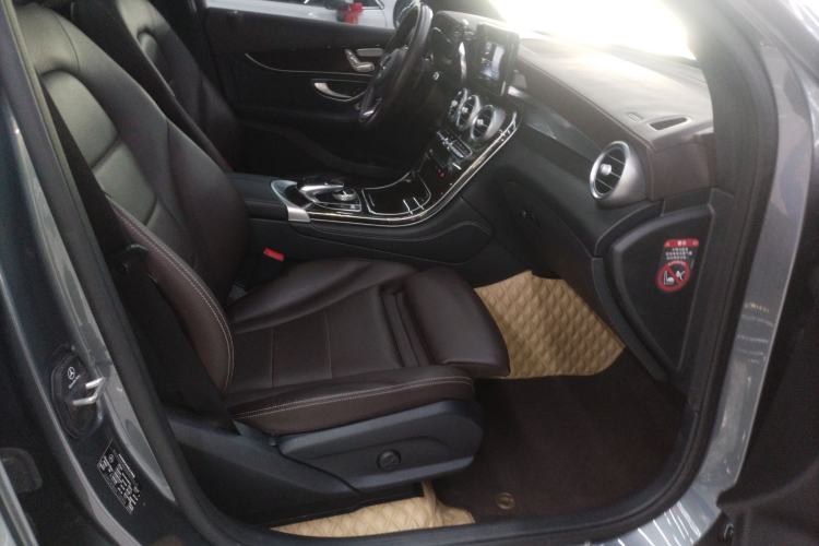 Used Mercedes-Benz GLC 2017 GLC 260 4MATIC Luxury Model