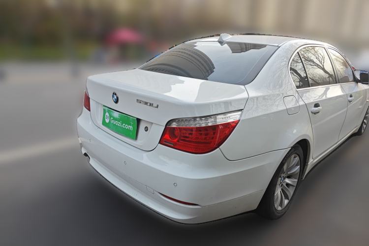 Used BMW 5 Series 2010 530Li Leading Model Rear Right 45 Deg