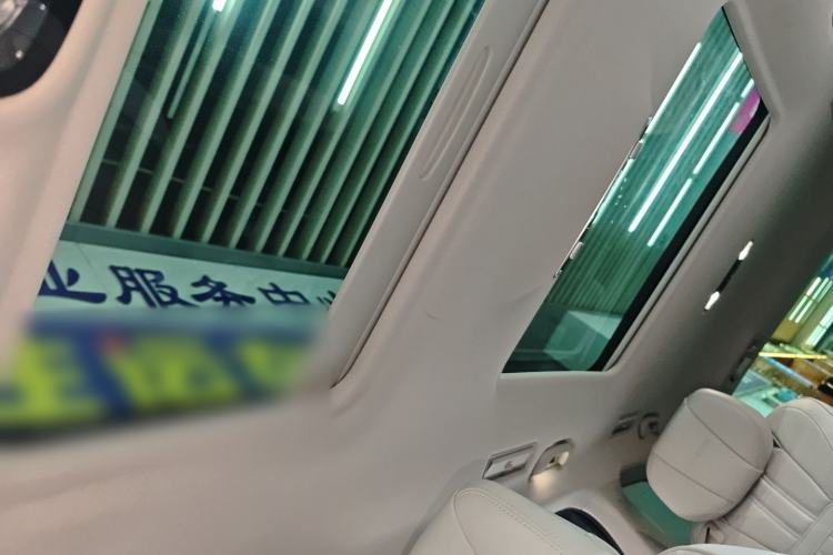 Used Roewe iMAX8 2023 400TGI Comfort Edition
