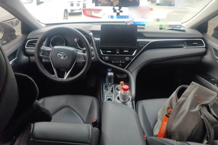 Used Toyota Camry 2023 2.0G Luxury Edition
