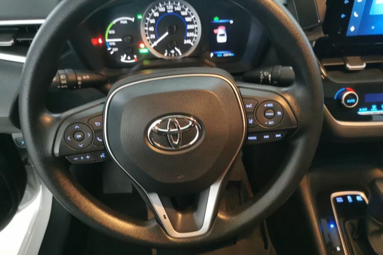 Used Toyota Corolla 2021 Dual-Motor 1.8L E-CVT Elite Edition
