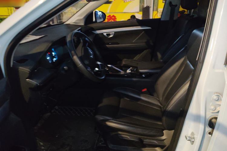 Used Wuling Asta 2022 2.0L DHT Electric Power Version Left Front Seat