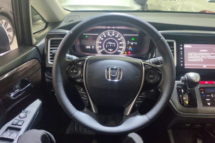 Used Honda Elysion 2016 2.4L Luxury Edition