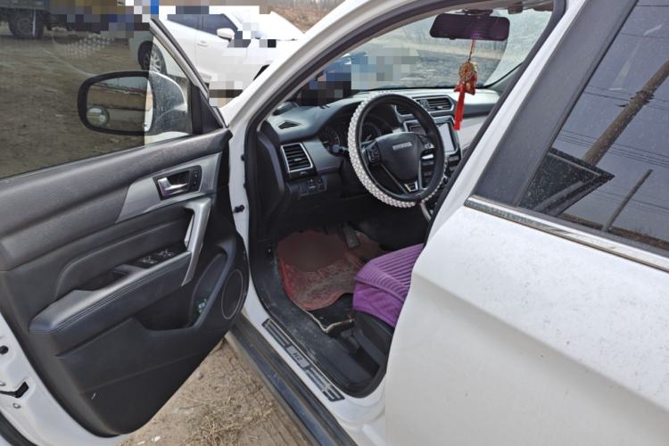 Used Haval H2 2017 Red-Label 1.5T Manual Two-Wheel-Drive Elite Model