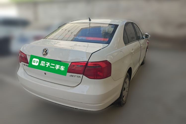 Used Volkswagen Jetta 2015 Value Edition 1.6L Manual Fashionable Style Rear Right 45 Deg