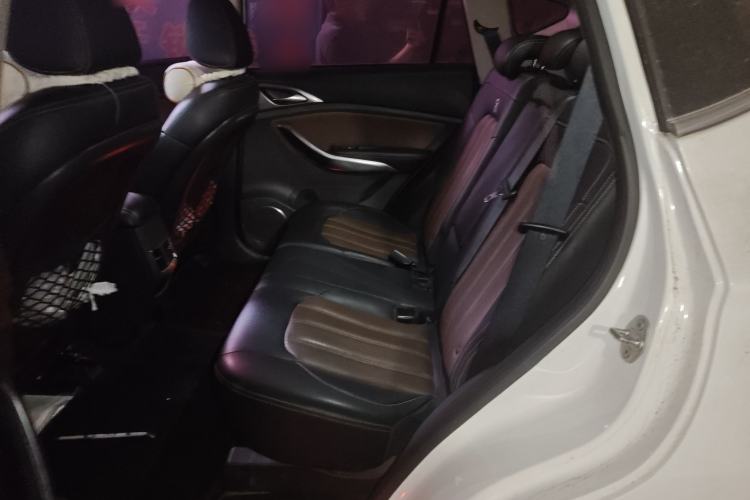 Used BYD Song 2017 Gaishe Upgrade Edition 1.5TID Automatic Elite Model Left Rear Seat