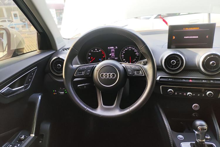 Used Audi Q2L 2022 35 TFSI Fashionable and Elegant Model
