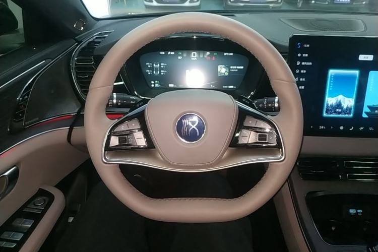 Used BYD Han 2025 DM-i Intelligent Driving Edition 125KM LiDAR Flagship Model