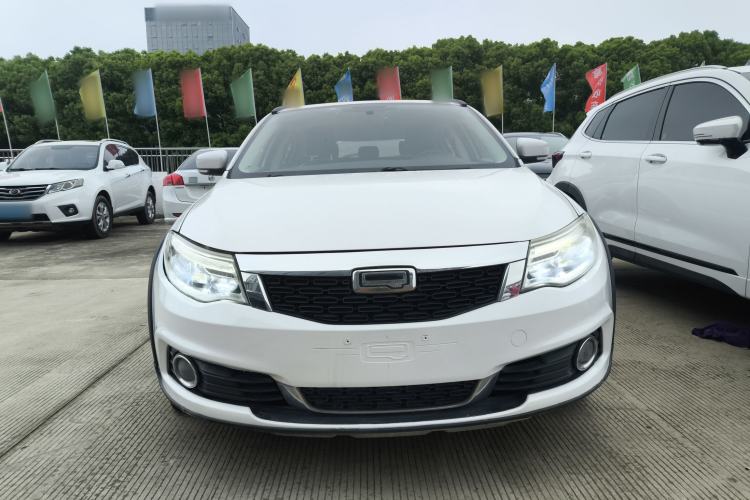 Used Qoros 3 2016 Urban SUV 1.6T Automatic Zhiyue Model Front