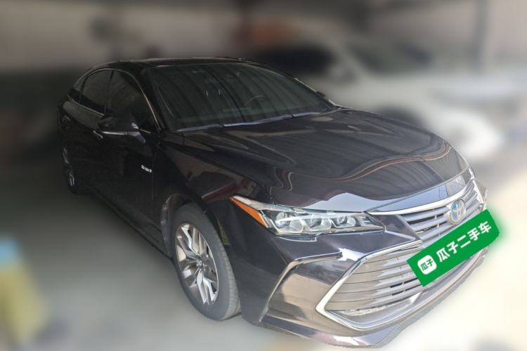 Used Toyota Avalon 2019 Dual-Engine 2.5L Luxury Edition China VI Standard