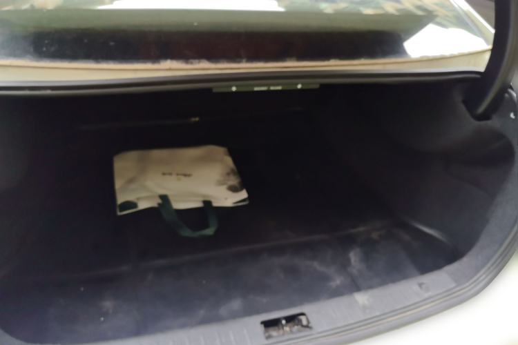 Used Volvo S60 2015 S60L 2.0T Zhiyuan Edition Trunk