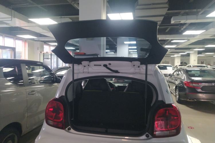 Used Roewe Clever 2021 302 km New Four-Seater Super-Efficient Version