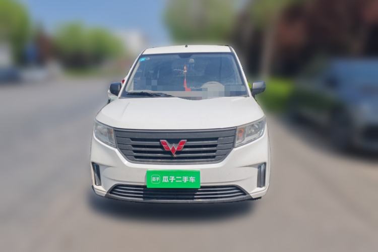 Used Wuling Hongguang PLUS 2019 1.5T Manual Standard Version 7 Seats Front