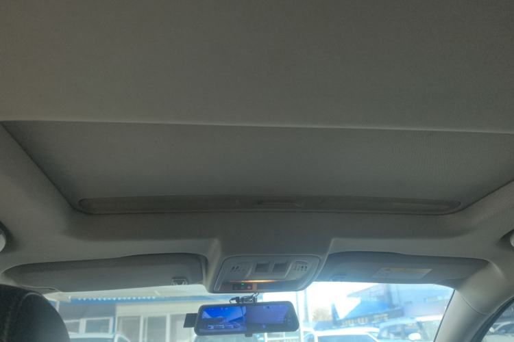 Used Buick Verano 2019 Sedan 20T Dual-Clutch Leading Model Headliner