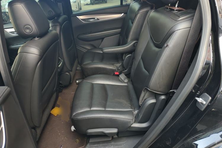 Used Cadillac XT6 2021 2.0T Six-Seater Four-Wheel-Drive Luxury Version
