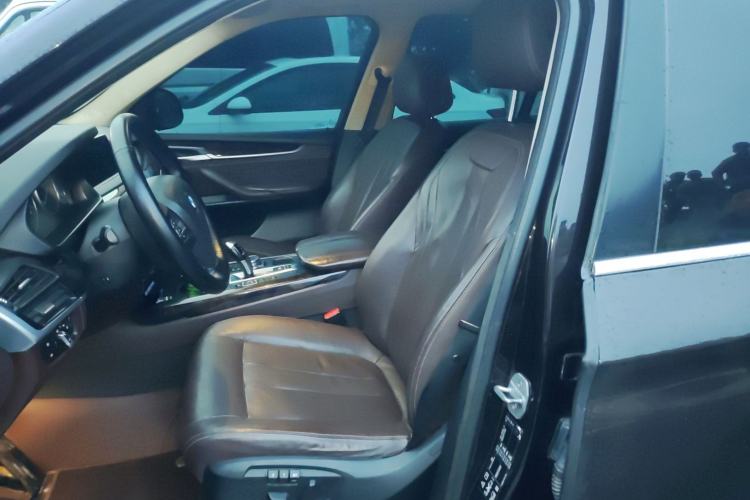 Used BMW X5 2015 xDrive28i
