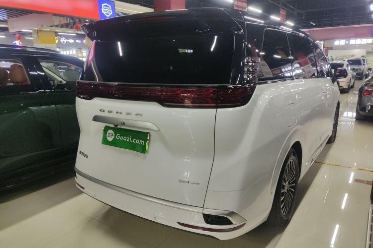 Used Denza D9 2022 DM-i 970 Four-Wheel Drive Flagship Model