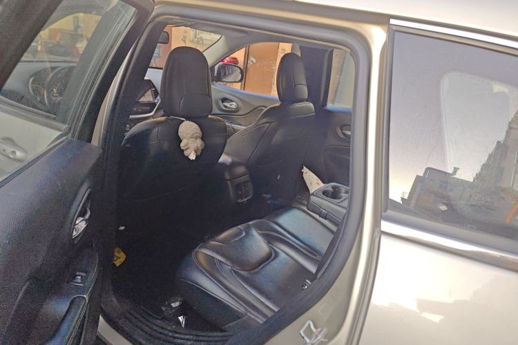 Used Jeep Cherokee 2017 2.4L Leading Edition