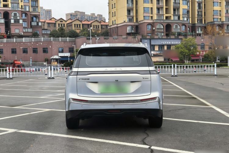 Used AION Y 2023 Younger
