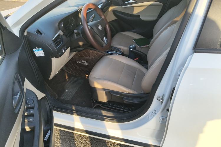 Used Buick Excelle 2020 15N CVT Elite Edition Driver Seat