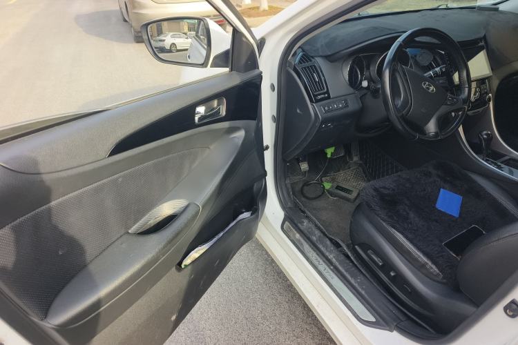 Used Hyundai Sonata 2015 Classic 2.0L Automatic Luxury Edition