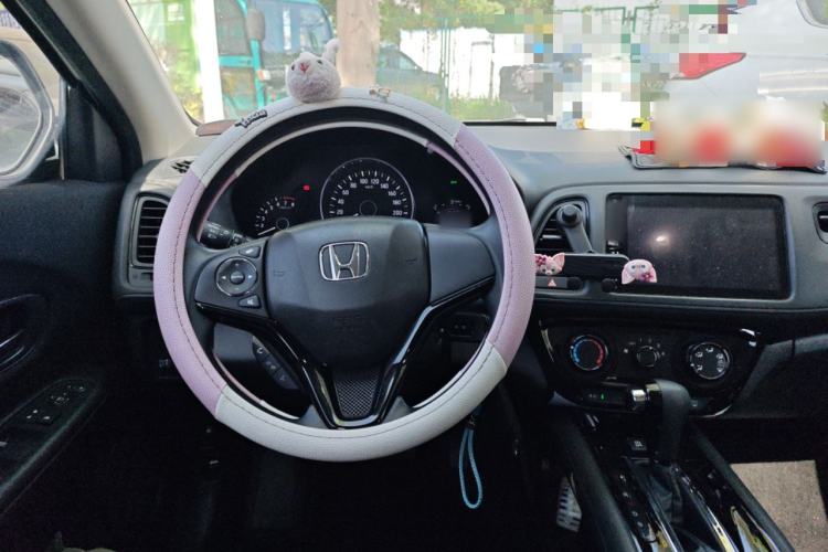Used Honda Vezel 2020 1.5L CVT Pioneer Edition
