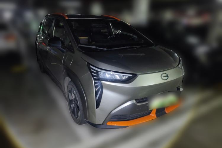 Used AION Y 2021 70 Intelligent Dynamic Edition Front Right 45 Deg